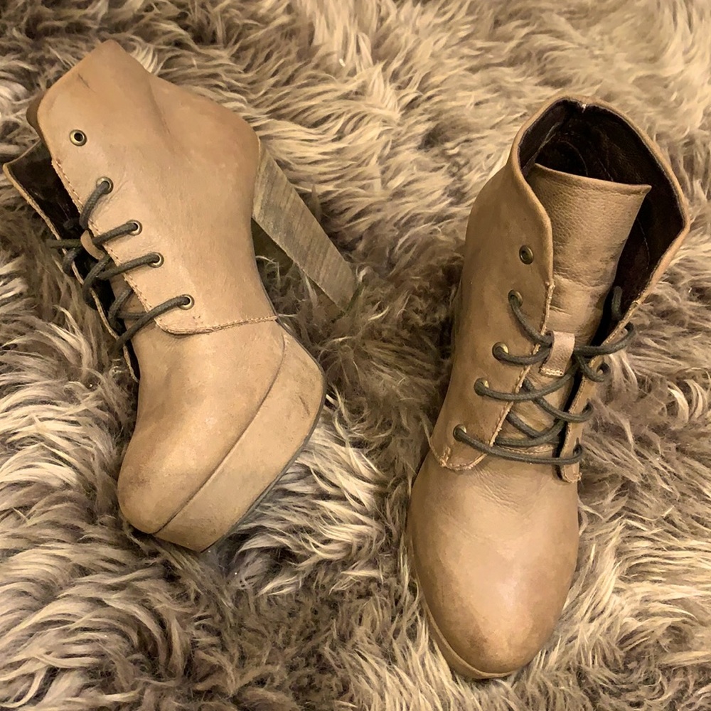 Steve madden raspy bootie chunky heel